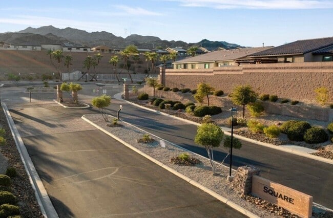 Building Photo - GORGEOUS 3 BEDROOM 2 BATH HOME