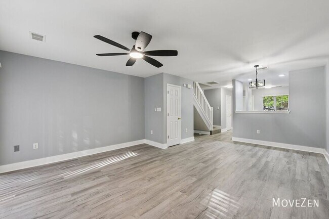 Building Photo - 12315 Bluestem Ln