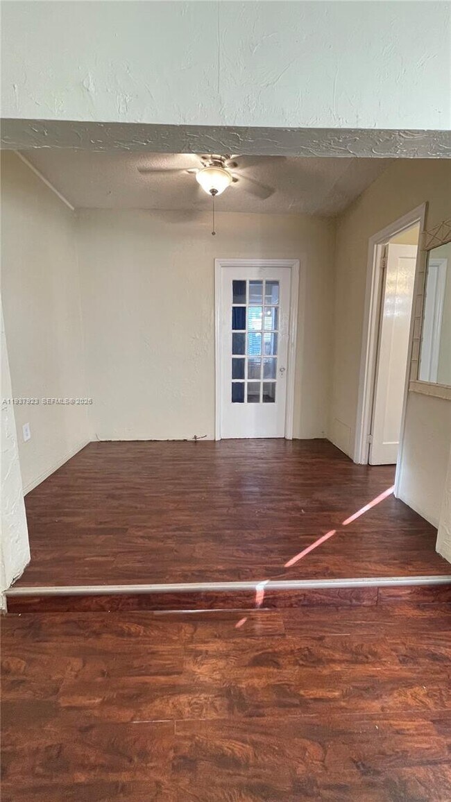 Building Photo - 1857 Buchanan St