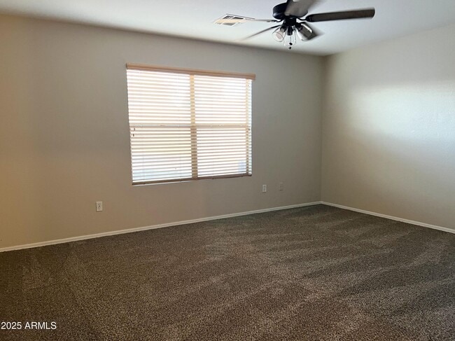 Building Photo - 10422 E Bramble Ave