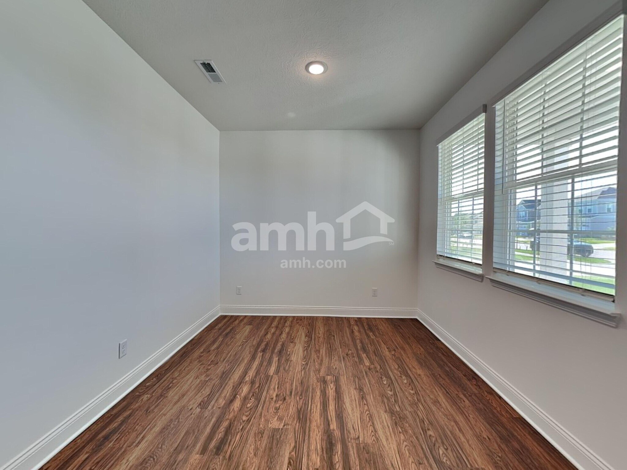 Building Photo - 8383 Merlin Dr