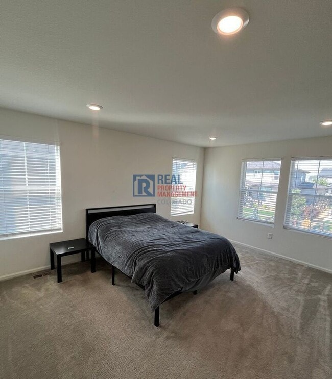 Building Photo - 12861 River Rock Wy