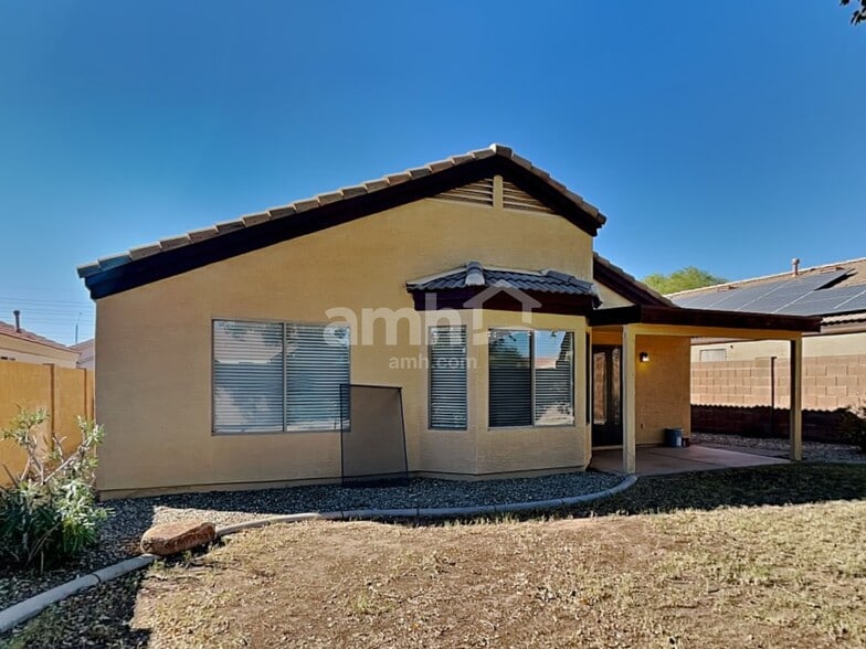 Building Photo - 15303 N 162nd Ln