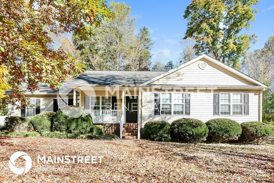 Primary Photo - 1107 Foxhaven Dr