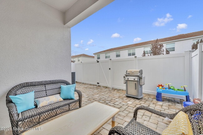 Building Photo - 1445 Isabella Dr