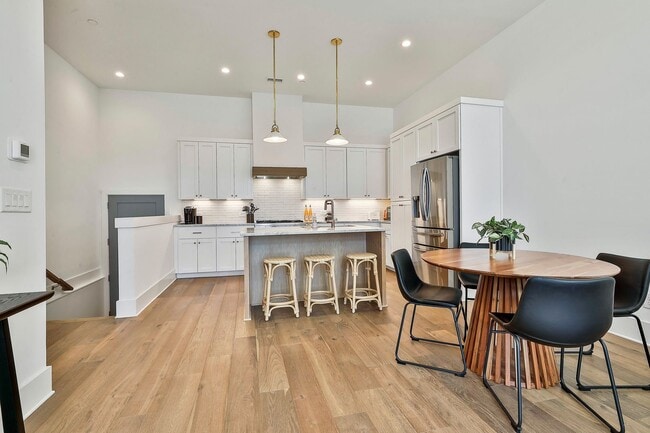 Building Photo - Fully Furnished Trilith Townhome with Large Patio and 2 Car Garage