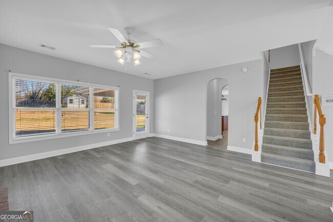 Building Photo - 816 Kaitlyn Dr