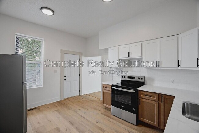 Building Photo - 2928 Texas Ave