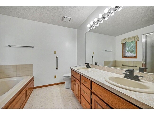Building Photo - 2522 Windsor Ln
