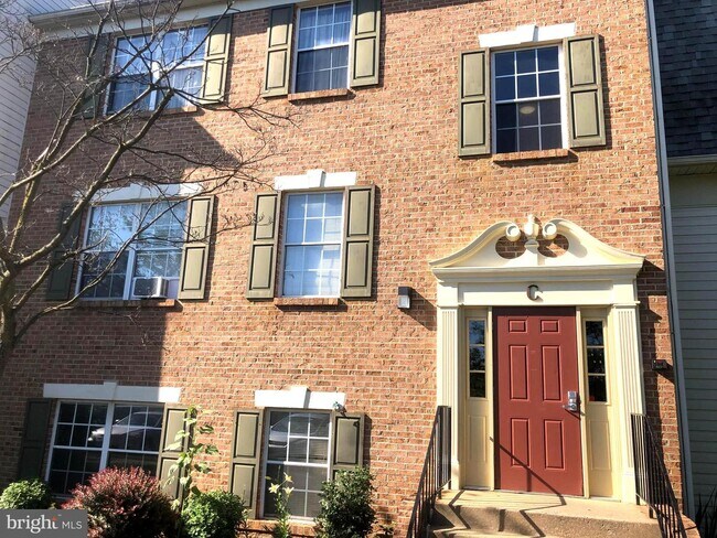 Building Photo - 1403 Key Pkwy