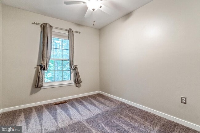 Building Photo - 6414 Old Scotts Ct