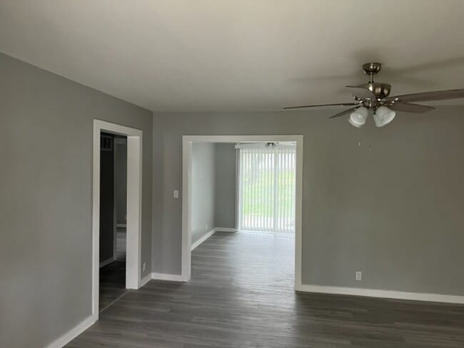 Building Photo - 610 Grover St