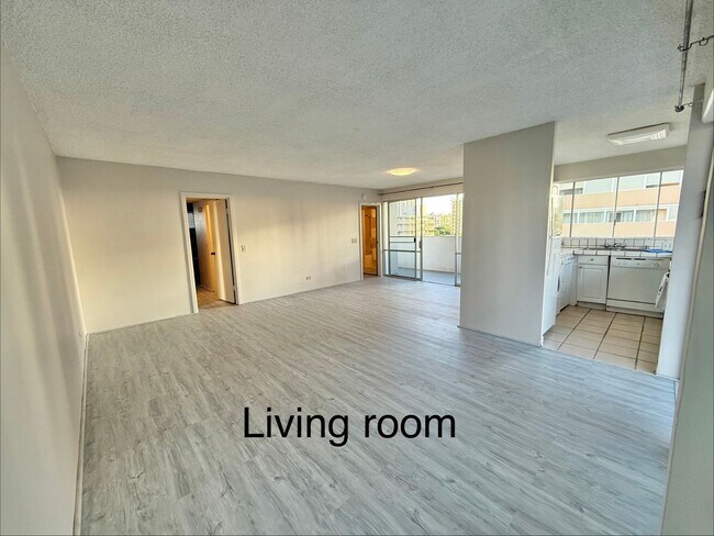Building Photo - Oahu Surf 2 - 2 bdrm, 2 bath, 1 pkg, Free Water, Sewer, & Electricity