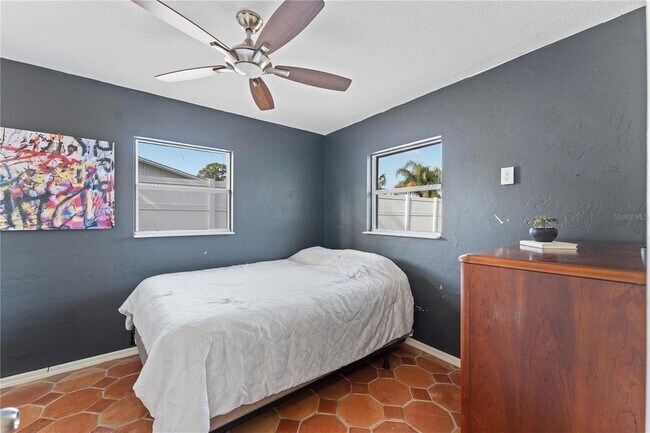 Building Photo - 1841 Buccaneer Dr
