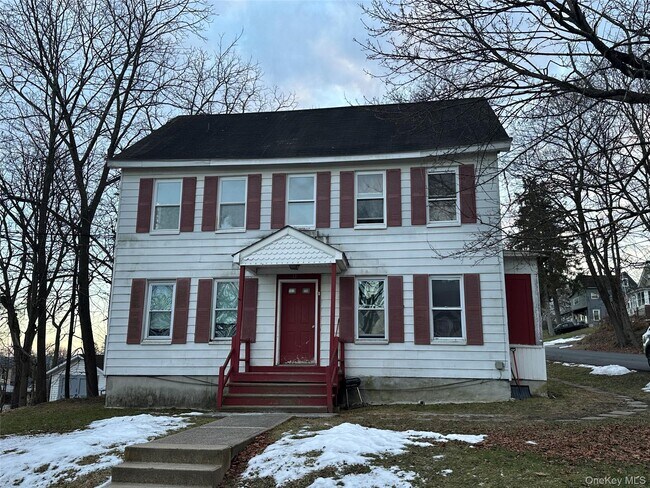 Building Photo - 17 Church St