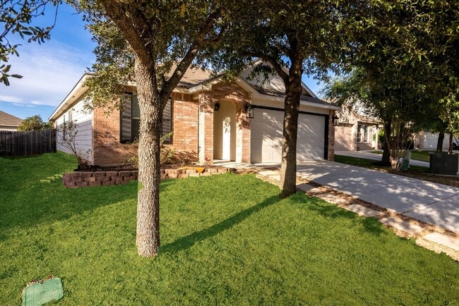 Building Photo - 911 Rustic Cactus