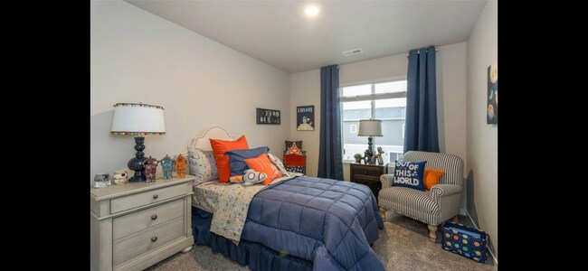 Building Photo - 9585 Heightsview Dr