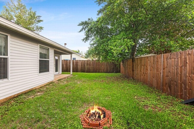 Building Photo - 3030 Blue Pine Ln