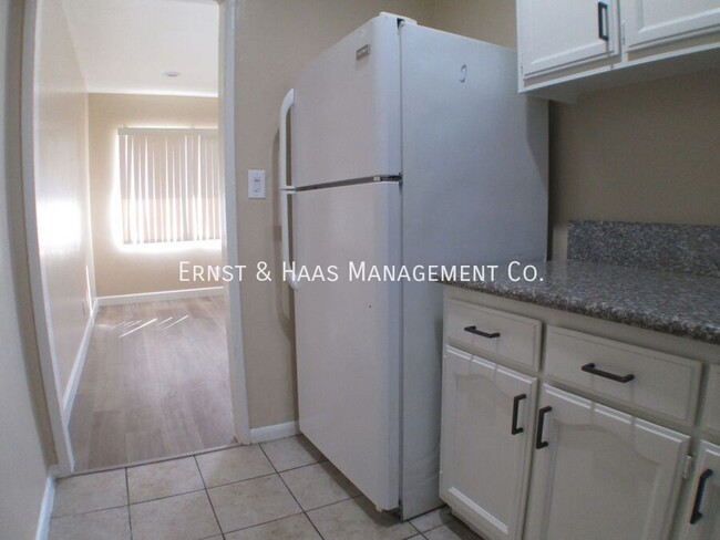 Building Photo - Wonderful 1 Bedroom Apartment with Most Ut...