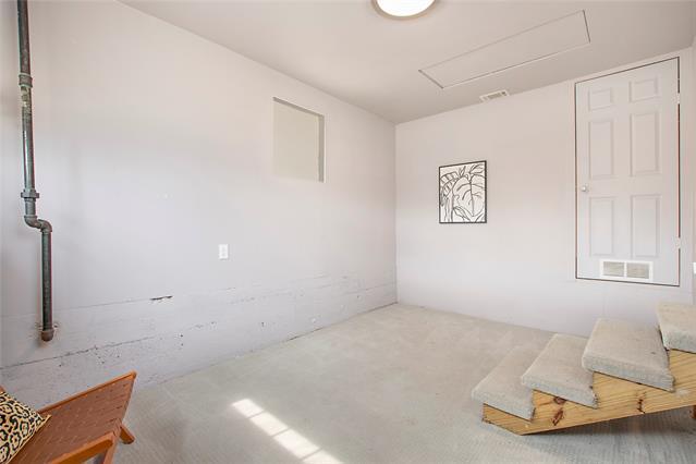 Building Photo - 1519 Lansford Ave