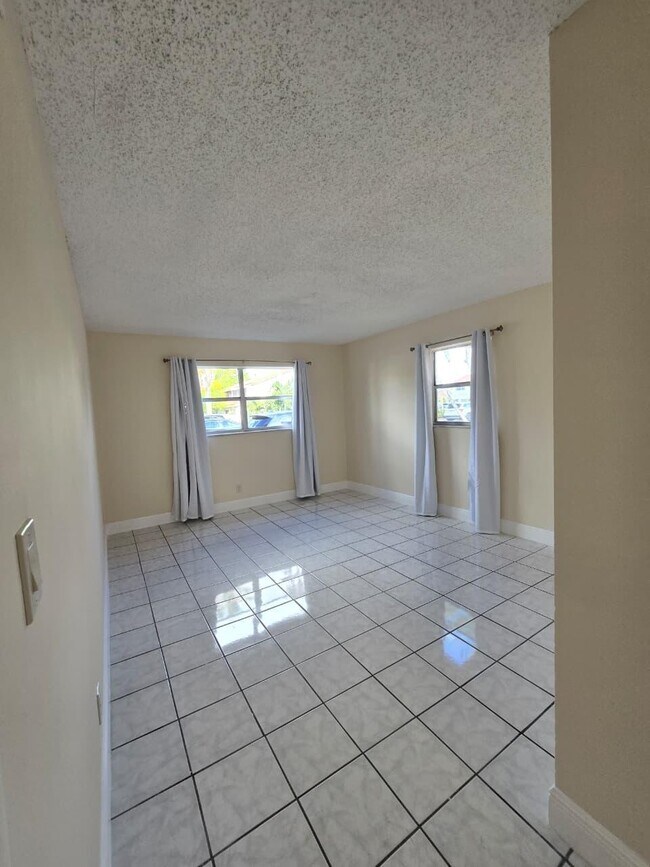 Building Photo - 11604 NW 29th St
