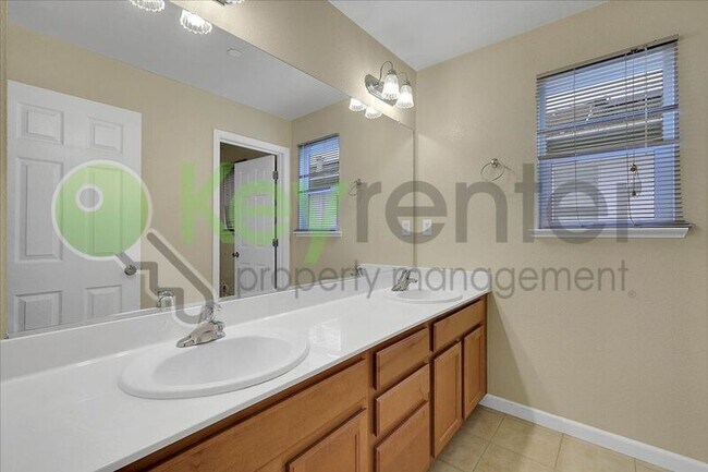 Building Photo - 1444 Eaglesfield Ln