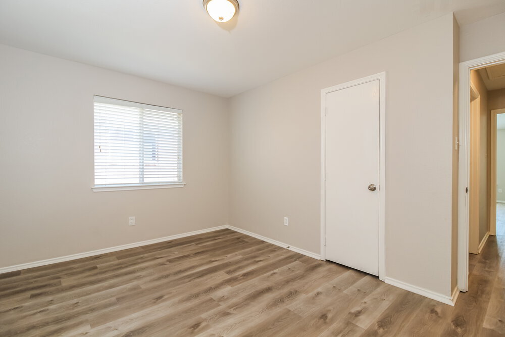 Building Photo - 9104 Chisholm Trail