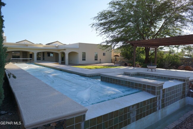 Building Photo - 6693 Capitan Ridge