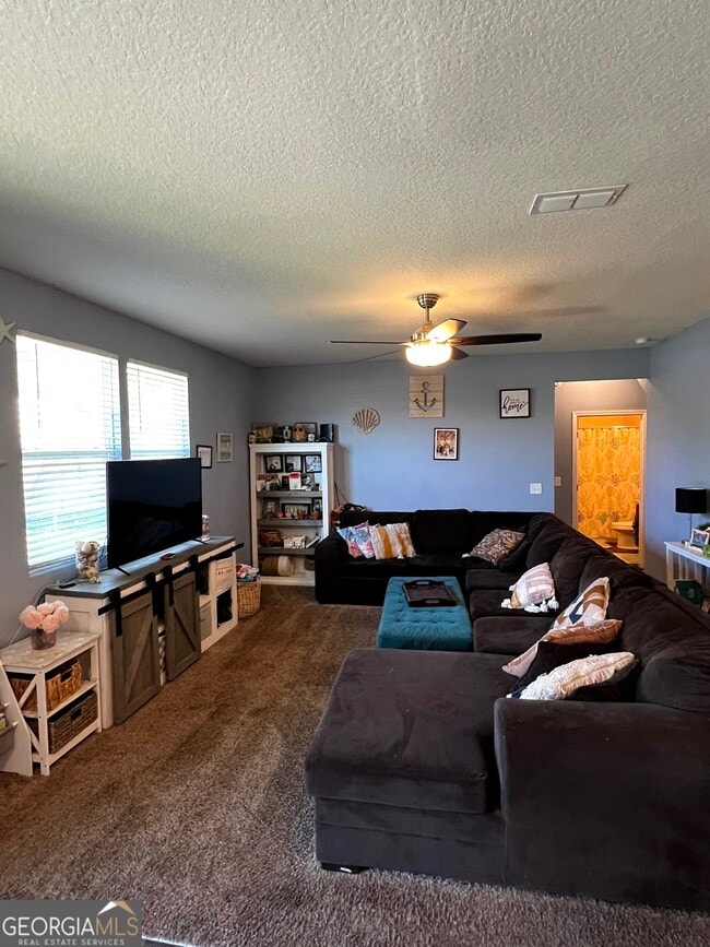 Building Photo - 307 Cedar Breeze Dr