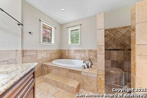 Building Photo - 7 Inwood Knoll