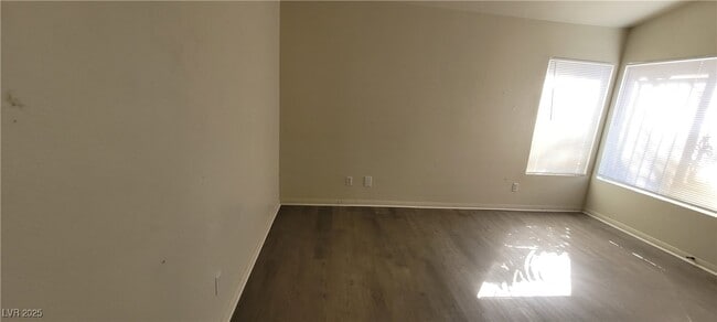 Building Photo - 5115 Blossom Ave