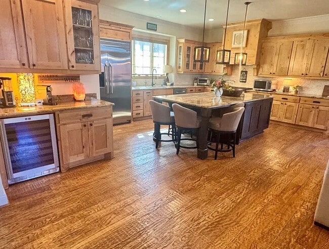 Building Photo - 5820 Palo Pinto Ave