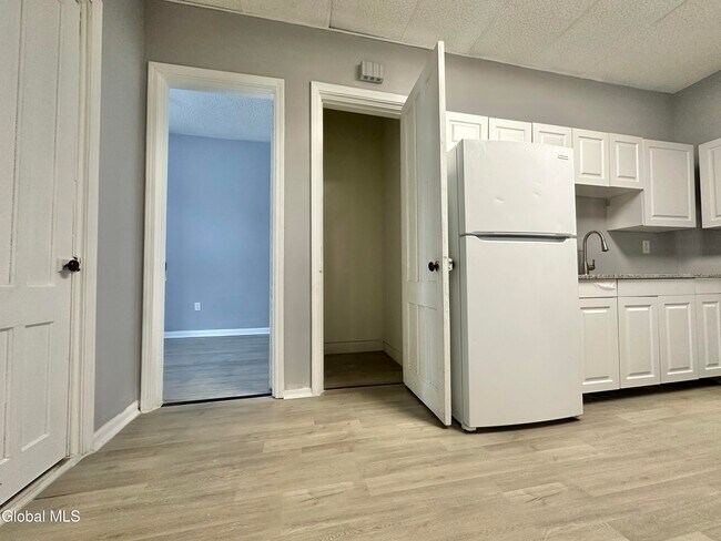 Building Photo - 1 Pawling Ave