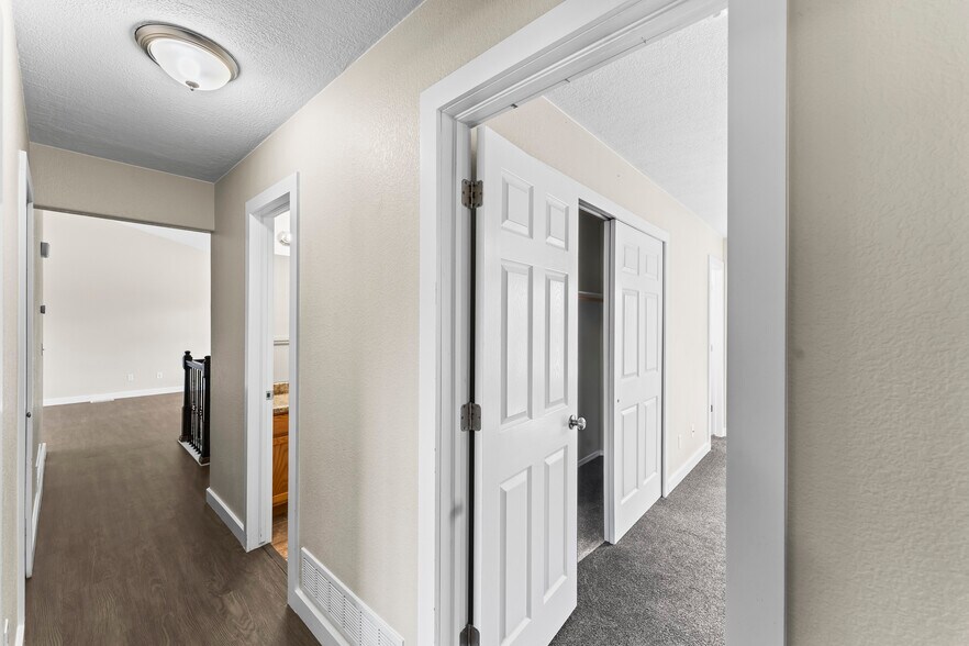 Building Photo - 2155 Woodsong Way