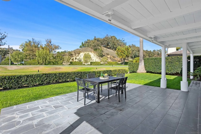 Building Photo - STUNNING HOME WITH GOLF COURSE VIEW IN WHI...