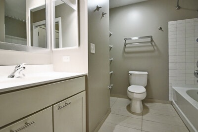 Building Photo - 194 W Randolph St