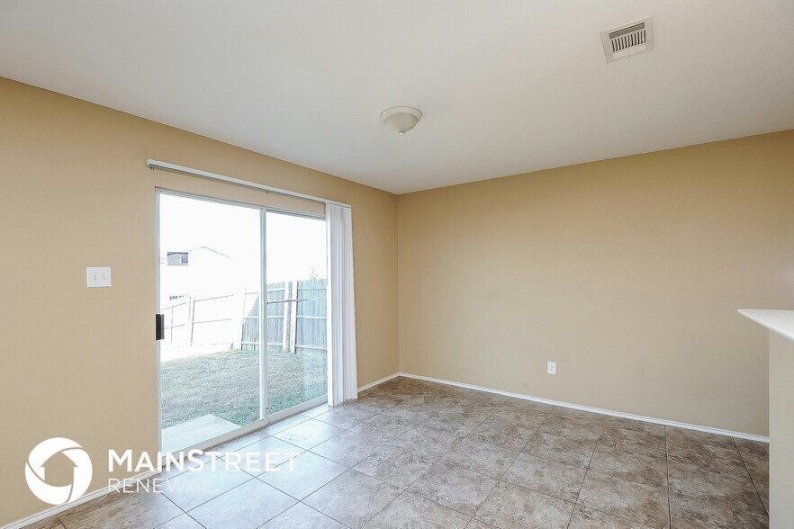 Building Photo - 1841 Wickham Dr