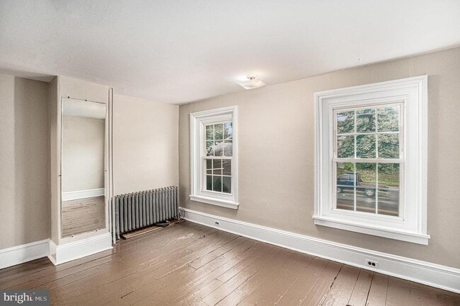 Building Photo - 363 Spring Mill Ave