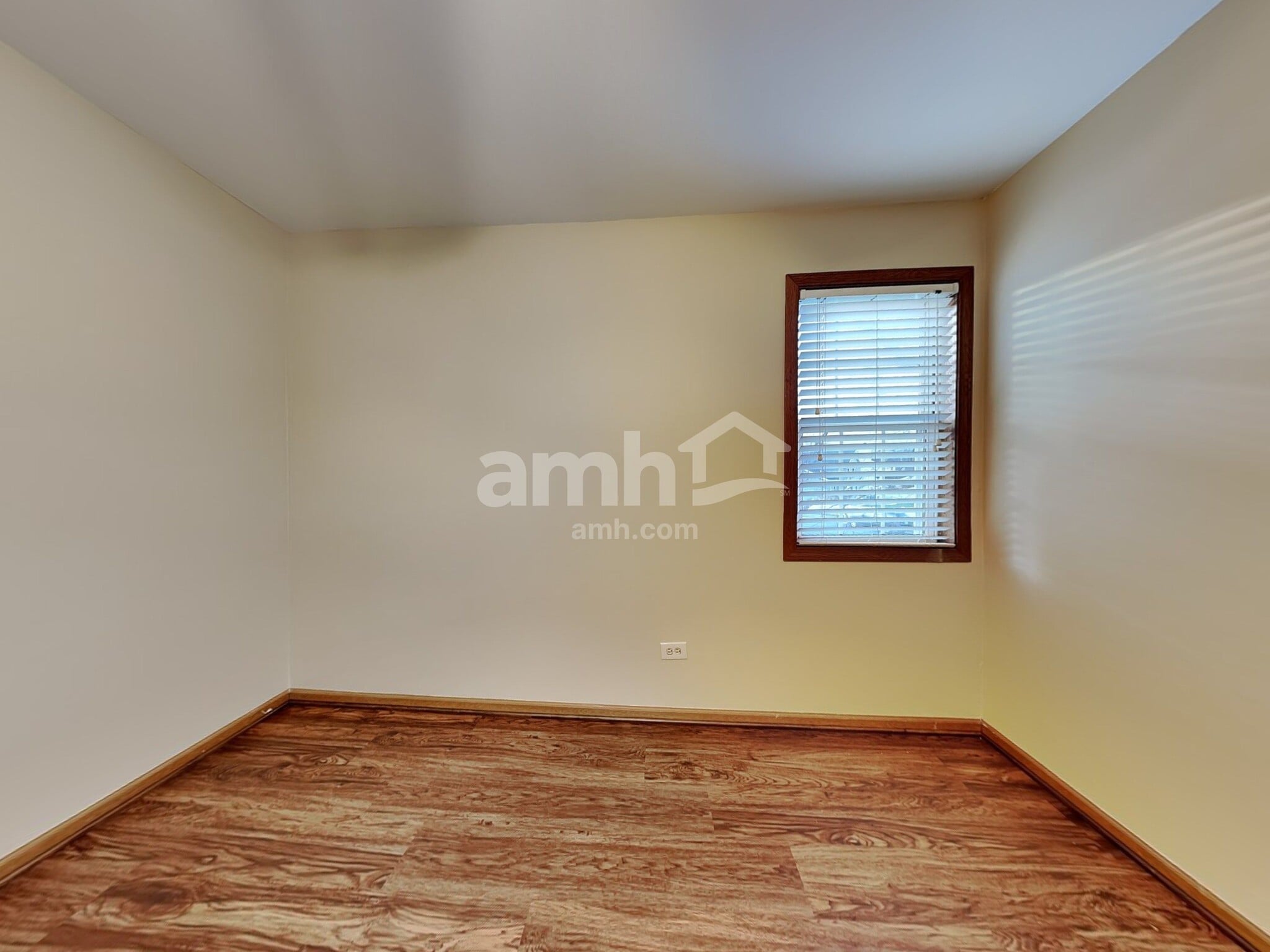 Building Photo - 4506 W Riverside Dr