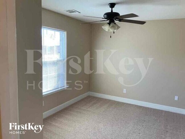 Building Photo - 607 Lentisco Dr
