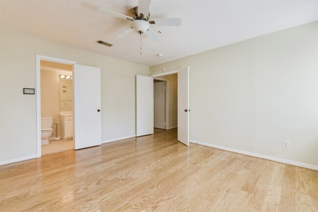 Building Photo - 15169 Kimberley Ct