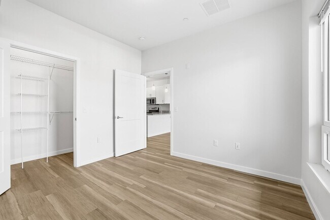 Building Photo - 71 Connecticut Ave