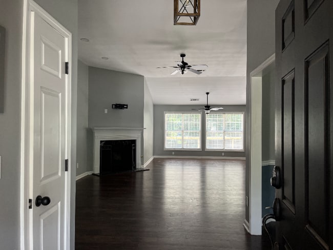 Building Photo - 2582 Oak Bluff Dr