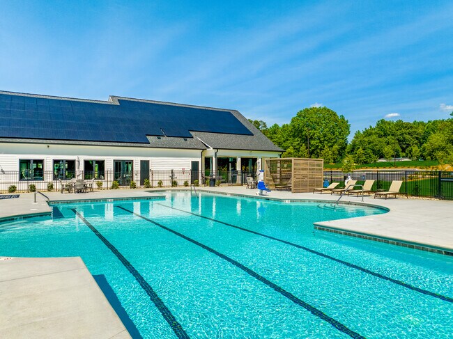 Building Photo - 136 Hamilton Park Dr