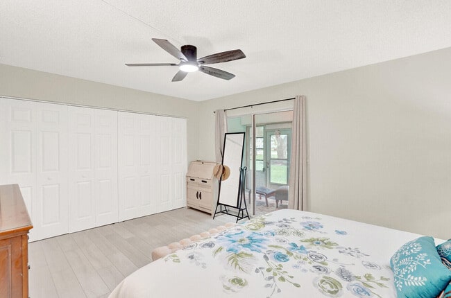 Building Photo - 1016 Cambridge A