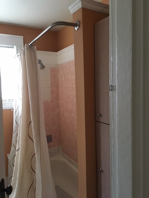 Building Photo - 3416 Ibsen Ave