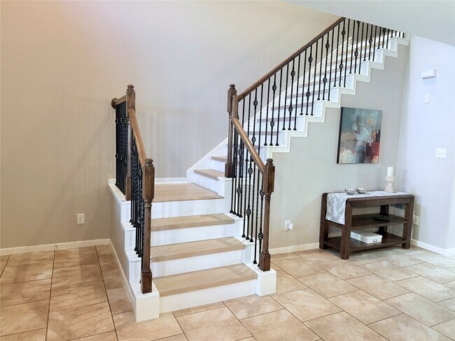 Building Photo - 27 Umbria Ln