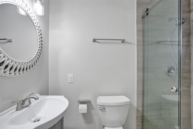 Building Photo - 3800 SW 58th Terrace