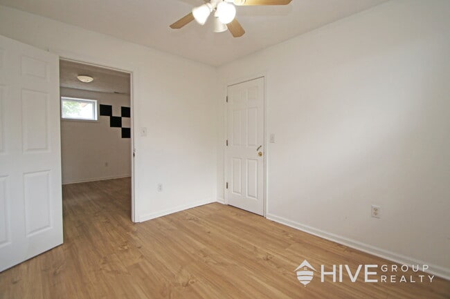 Building Photo - Charming Elkton Home with Space, Style, and a Prime Location!