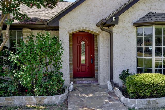 Building Photo - 2001 Newcastle Cir